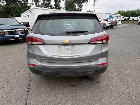 Used 2024 Chevrolet Equinox LS FWD image 3