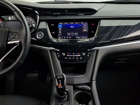 Certified 2023 Cadillac XT6 Premium Luxury w/ LPO, Floor Liner Package FWD image 18