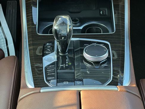 Used 2020 BMW X5 xDrive40i w/ Executive Package image 16