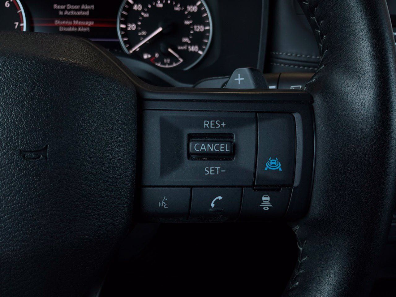 Used 2025 Nissan Rogue SV FWD image 37