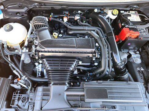 Used 2025 Lincoln Corsair AWD w/ Equipment Group 101A image 26