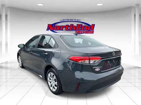 Used 2024 Toyota Corolla LE FWD image 5