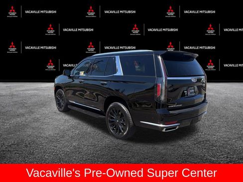 Used 2023 Cadillac Escalade Premium Luxury AWD/4WD image 5