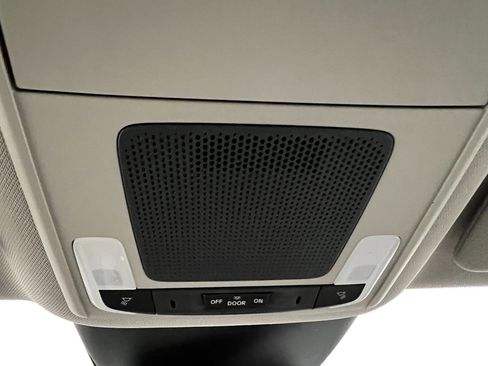 New 2025 Honda Pilot EX-L image 23