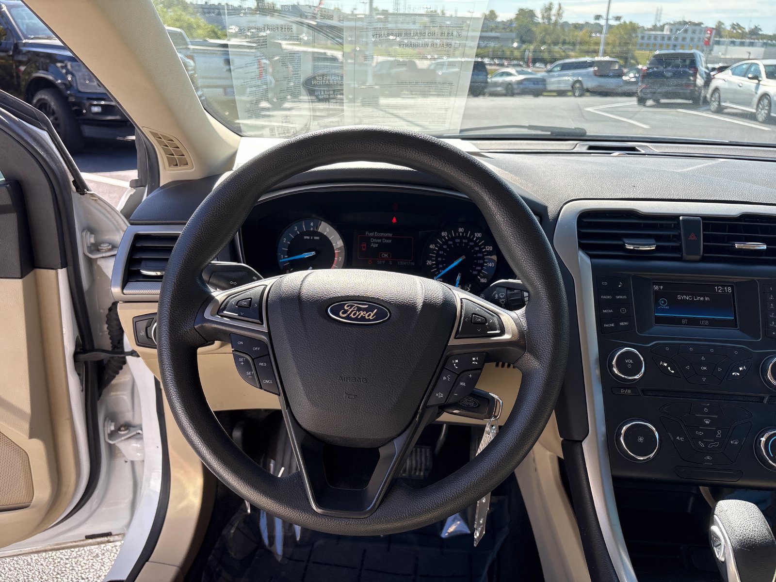 Used 2015 Ford Fusion SE FWD image 14
