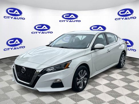 Used 2022 Nissan Altima 2.5 S image 9