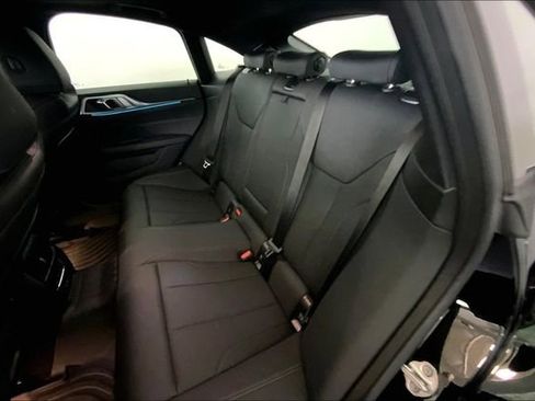 Used 2024 BMW i4 eDrive35 image 11