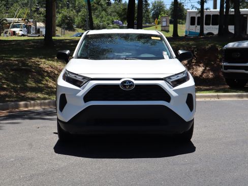 Used 2024 Toyota RAV4 LE FWD image 3