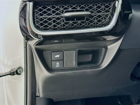 Used 2025 Acura ADX A-Spec image 11