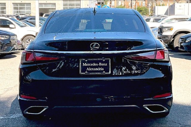 Used 2024 Lexus ES 350 w/ Premium Package FWD image 3