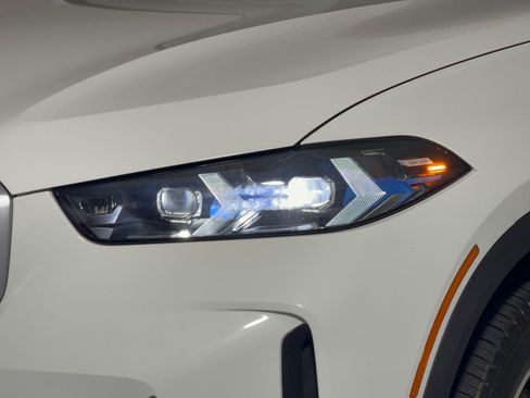 Used 2026 BMW X5 sDrive40i RWD image 12