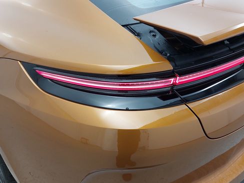 Used 2024 Porsche Panamera 4 image 37