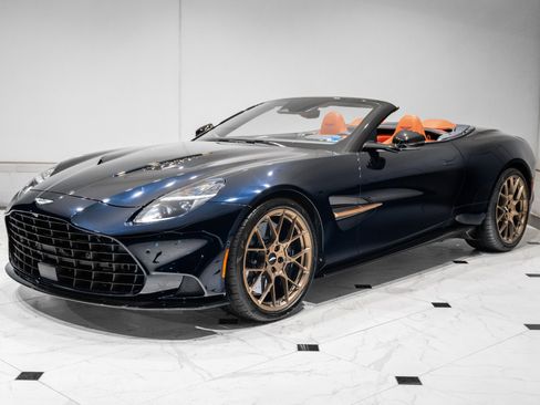 New 2026 Aston Martin Vanquish Convertible image 42