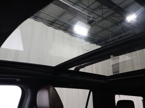 Used 2022 Ford Expedition Max Limited image 24