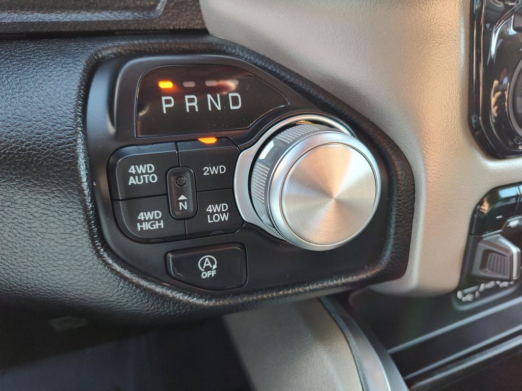 Used 2020 RAM 1500 Laramie AWD/4WD image 23