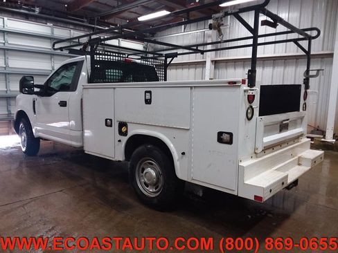 Used 2017 Ford F250 XL image 4