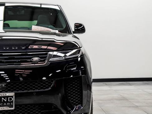 Used 2025 Land Rover Range Rover Sport SV Edition Two image 4