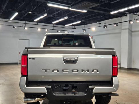 Certified 2025 Toyota Tacoma Limited AWD/4WD image 6