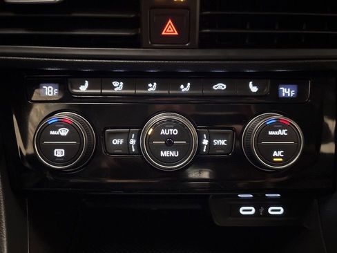 Used 2024 Volkswagen Jetta SE image 20