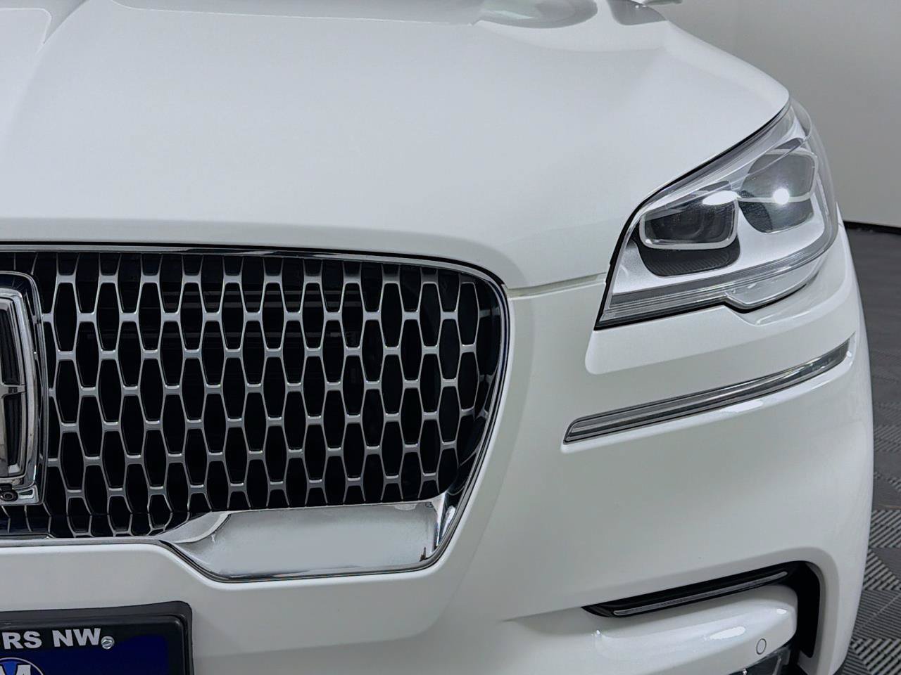Used 2020 Lincoln Aviator Reserve w/ Equipment Group 202A AWD/4WD image 4