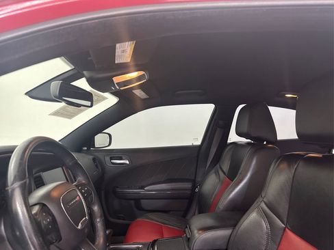 Used 2016 Dodge Charger SXT RWD image 29