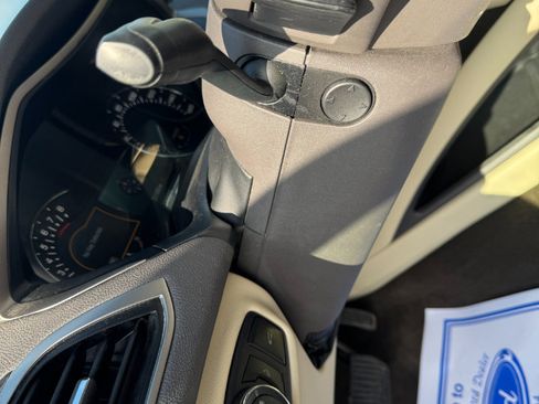 Used 2015 Lincoln MKZ w/ Equipment Group 101A Select image 12