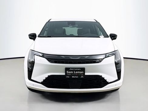 New 2027 Chrysler Pacifica Select FWD image 2