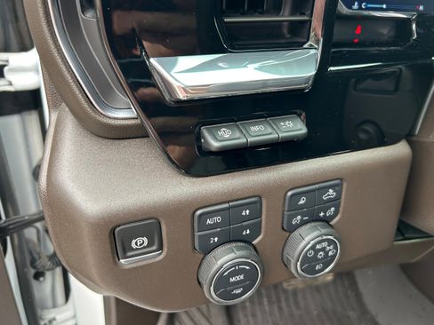 Used 2024 Chevrolet Silverado 1500 LTZ w/ LTZ Premium Texas Edition image 22