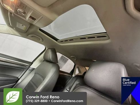 Used 2018 Volkswagen Passat 2.0T SE FWD image 24