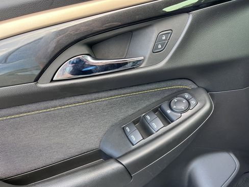 Used 2025 Chevrolet TrailBlazer ACTIV w/ Driver Confidence Package image 22