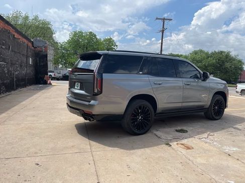 Used 2023 Cadillac Escalade V AWD/4WD image 5