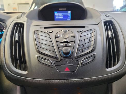Used 2015 Ford Escape S image 25