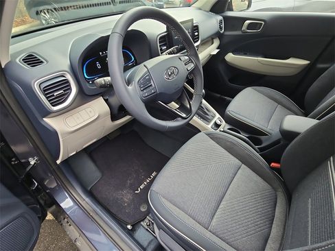 New 2026 Hyundai Venue SEL image 16