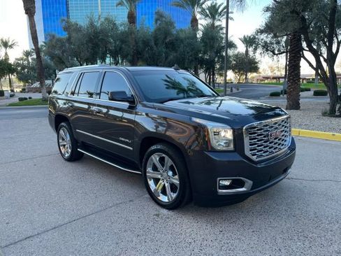 Used 2018 GMC Yukon Denali w/ Open Road Package image 3
