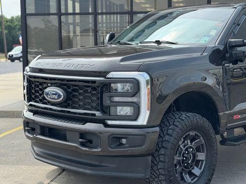 Used 2024 Ford F250 Lariat w/ Lariat Ultimate Package AWD/4WD image 2