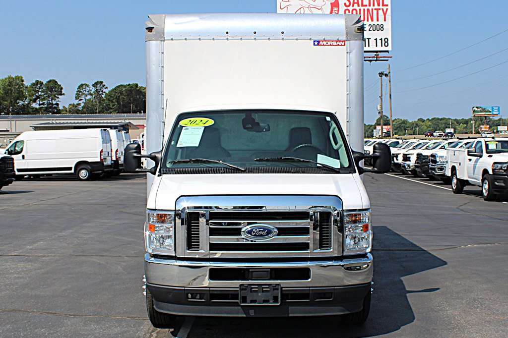 Used 2024 Ford E-350 and Econoline 350 Super Duty w/ Driver's Safety Package RWD image 8