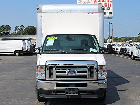 Used 2024 Ford E-350 and Econoline 350 Super Duty w/ Driver's Safety Package RWD image 8