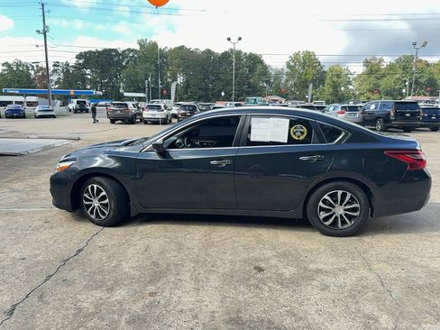 Used 2017 Nissan Altima 2.5 S w/ Power Driver Seat Package image 8