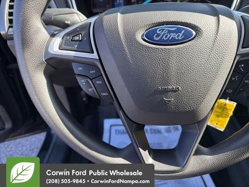 Used 2016 Ford Fusion SE image 15