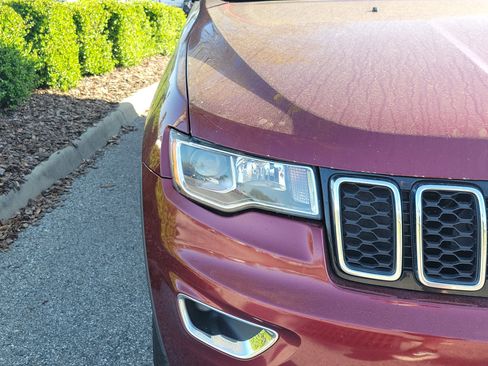 Used 2019 Jeep Grand Cherokee Laredo w/ Laredo X Package image 5