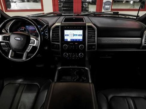 Used 2020 Ford F250 Platinum w/ FX4 Off-Road Package AWD/4WD image 14