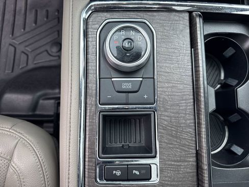 Used 2021 Ford Expedition Limited RWD image 34