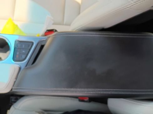Used 2020 Cadillac CT4 Premium Luxury RWD image 28