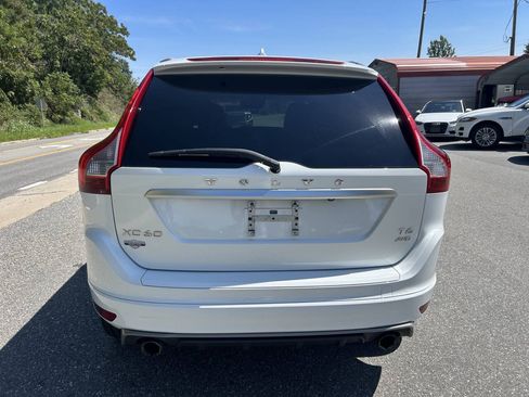 Used 2017 Volvo XC60 T6 R-Design w/ Climate Package AWD/4WD image 6