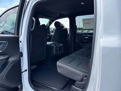 Used 2026 RAM 1500 4x4 Crew Cab image 41