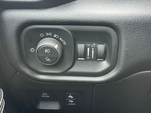 Used 2021 RAM 1500 Laramie image 17