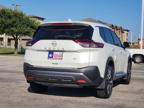 Certified 2023 Nissan Rogue SL w/ SL Premium Package FWD image 3