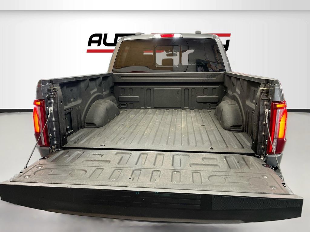 Used 2025 Ford F150 Lariat w/ Equipment Group 501A Mid AWD/4WD image 27