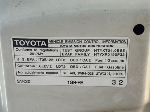 Used 2017 Toyota 4Runner Limited AWD/4WD image 28