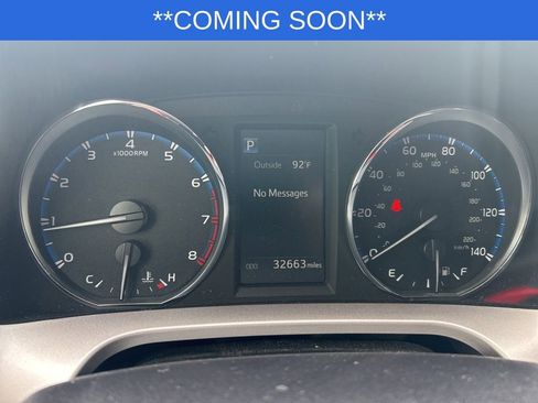 Used 2016 Toyota RAV4 XLE AWD/4WD image 10